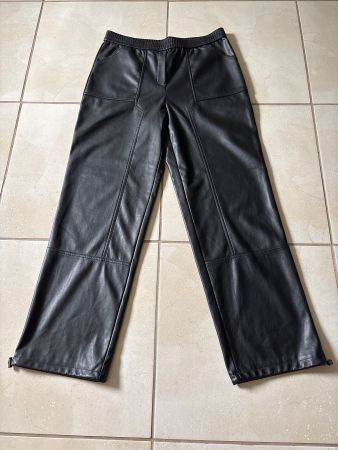 Damenhose Kunstleder, schwarz, Grösse 40 - NEU