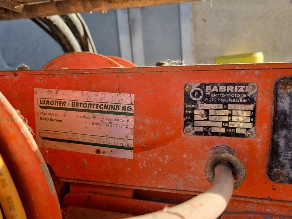 Tutte le macchine: Beton Vibrator – Usato da Besenbüren venduto da StellavomTinkerhof 4