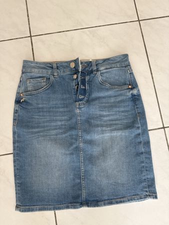 Neuwertiger Jeansrock Gr 26
