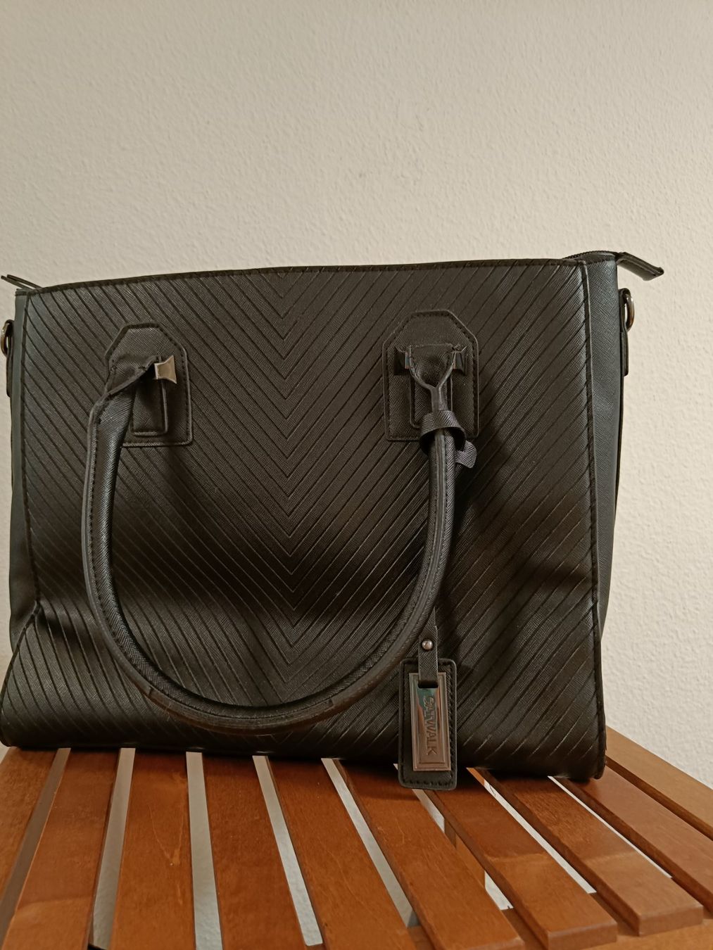 Borse da donna: Catwalk Handtasche Schwarz – Usato da Zürich venduto da Atelier.Second