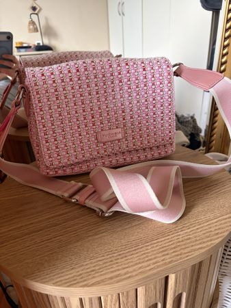 Fuchsia Paris Handtasche