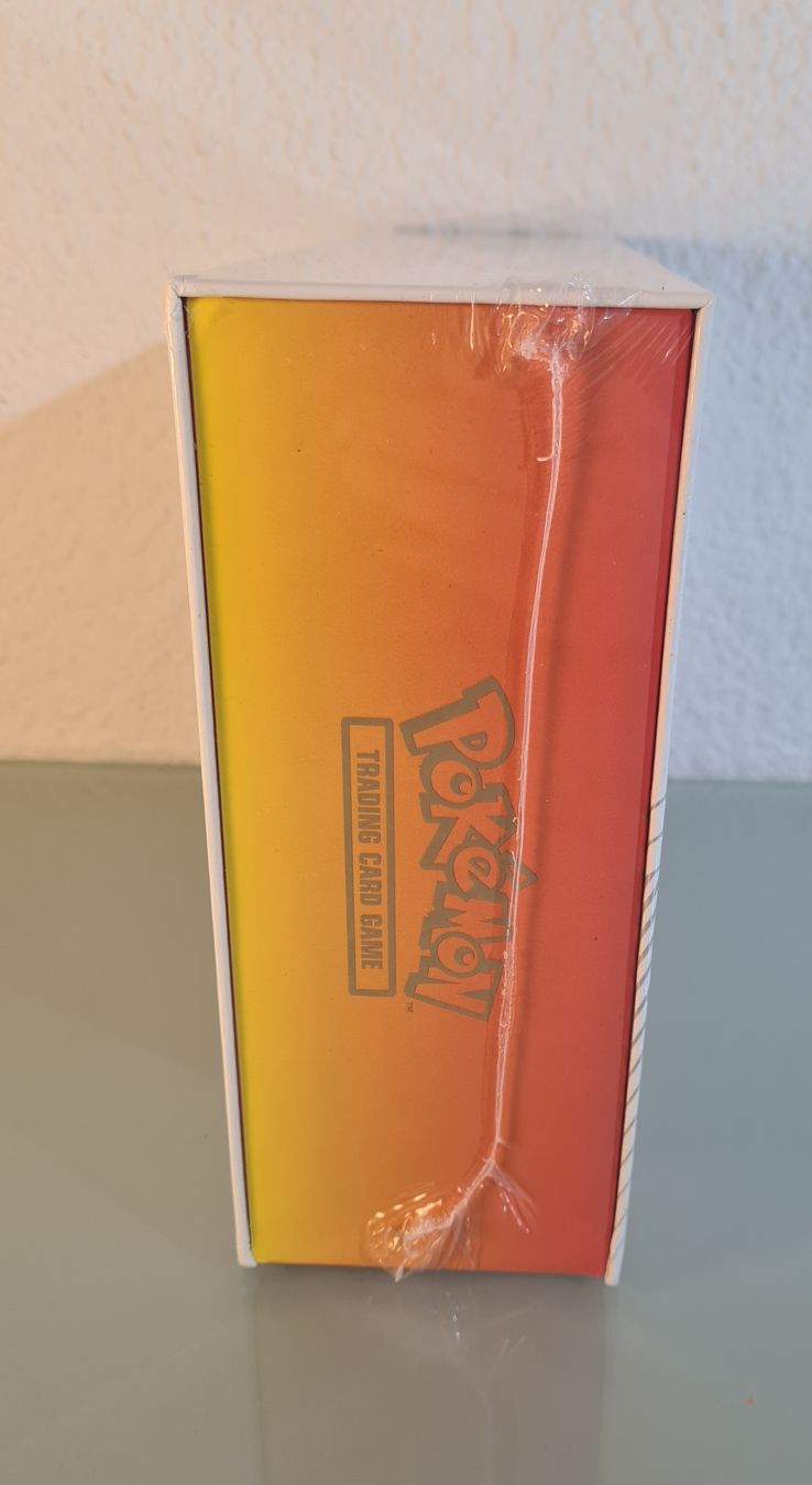 Pokémon Carte collezionabili: Pokémon Charizard Sword & Shield Ultra-Premium Collection EN – Nuovo (secondo la descrizione) da Uetendorf venduto da myhome12 1
