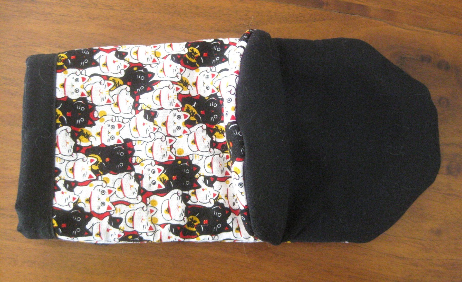 Handschuhe & Handstulpen: Backhandschuh Grillhandschuh, Katzen Maneki Neko, Handarbeit – Neu (gemäss Beschreibung) aus Kriens von Kraeutergarten 2