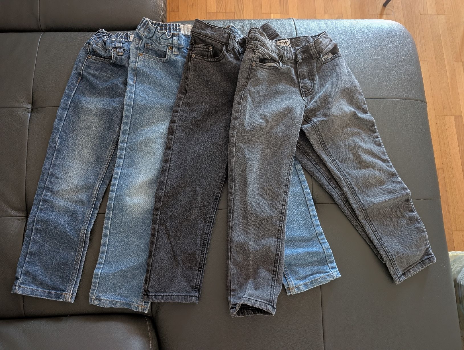 Lotti & Set di vestiti: Jungen set gr. 122 – Usato da Islikon venduto da Ytinirt 3