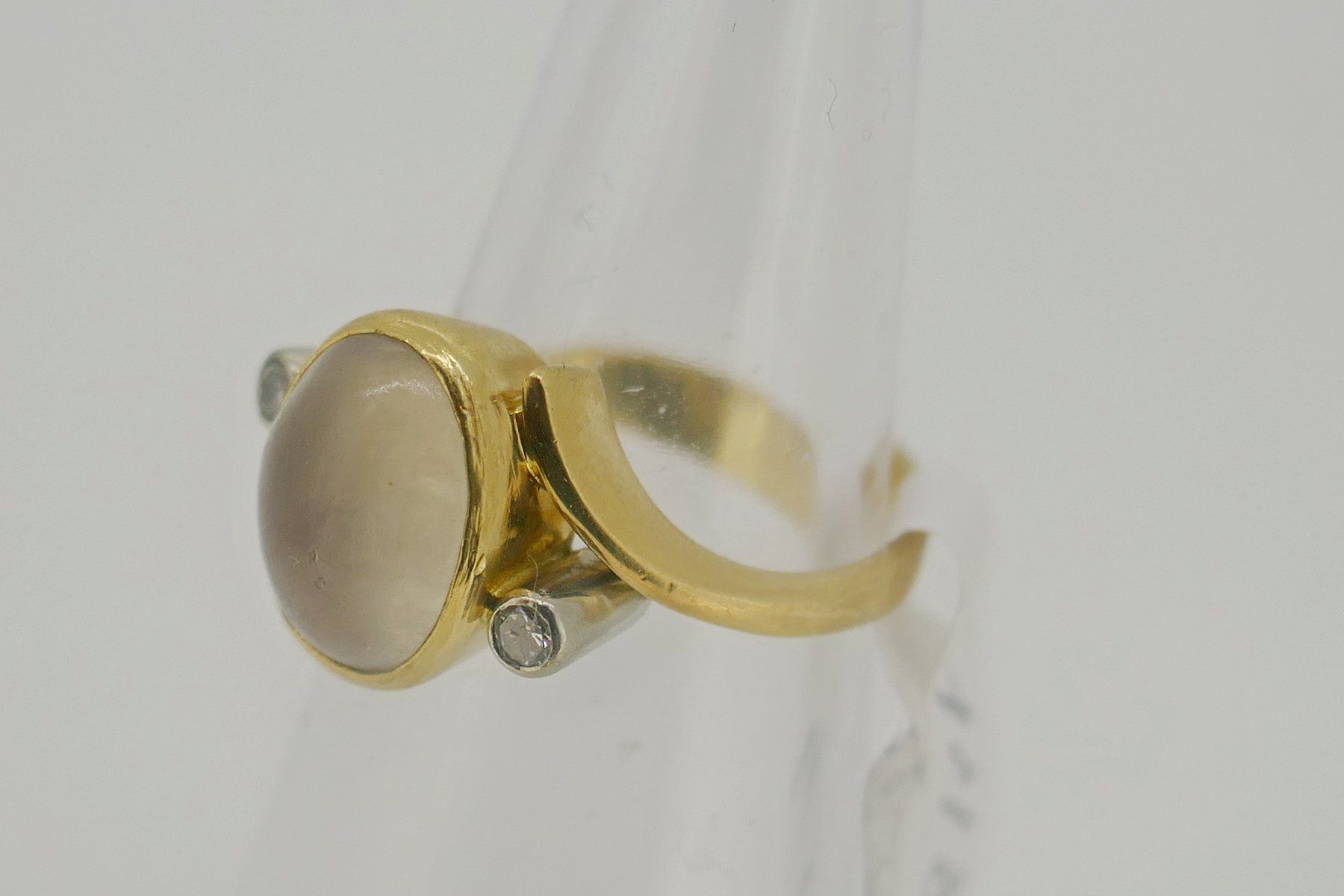 Anelli: Schöner Brillant Mondstein Ring  18 kt. Ringgr. 50 – Usato da Schaffhausen venduto da swisswatches-andmore 2