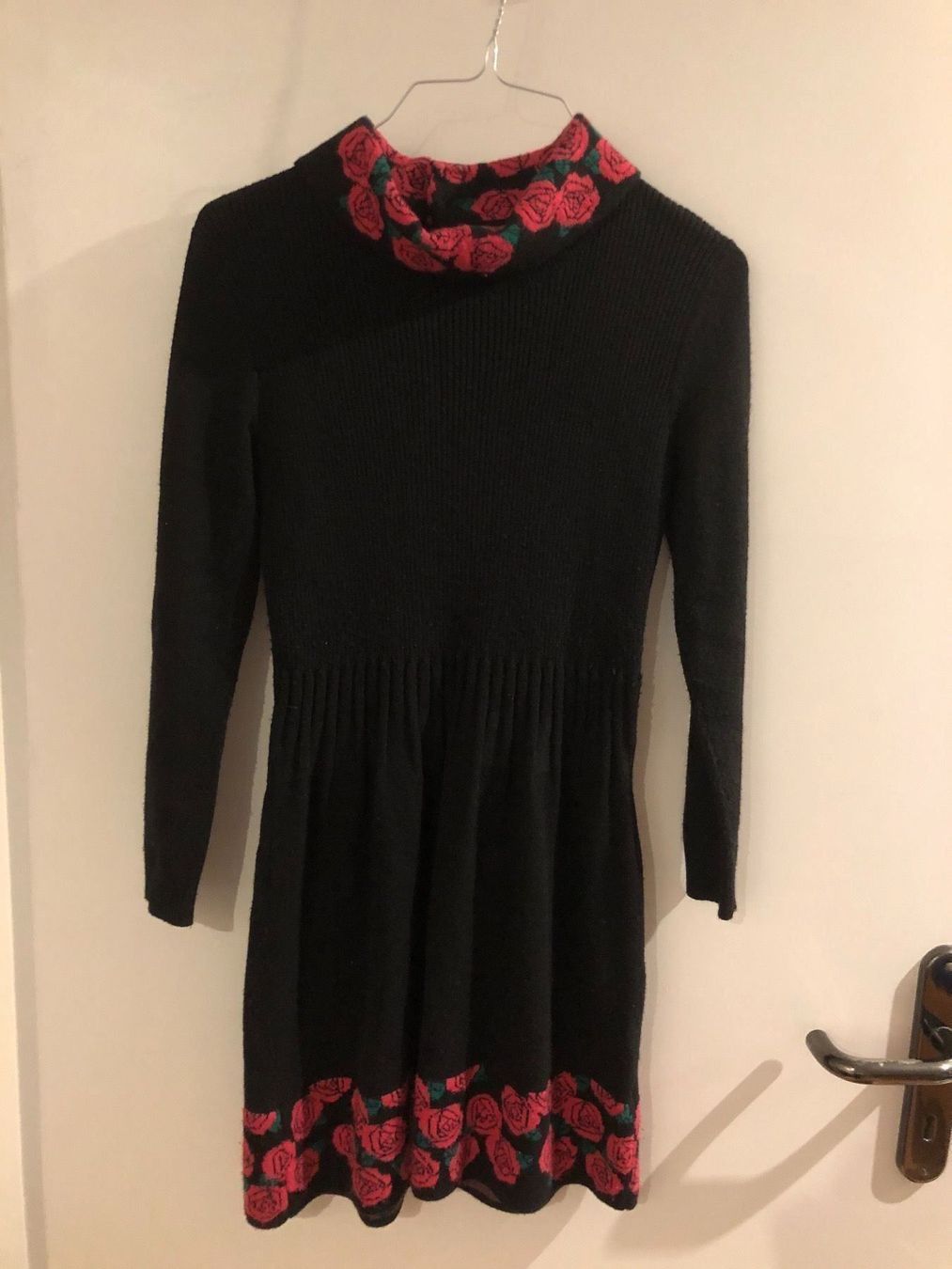 Kleider & Röcke: Mädchen Kleid Rosen Grösse 12/14 – Gebraucht aus Opfikon von TSell