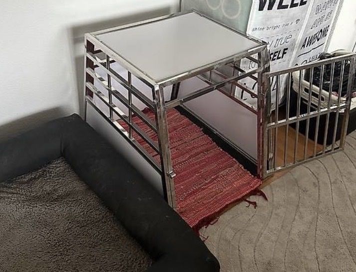 Gabbie, trasporto & Sicurezza: Hochwertige Hundebox gebraucht – Usato da Schaffhausen venduto da Reporter