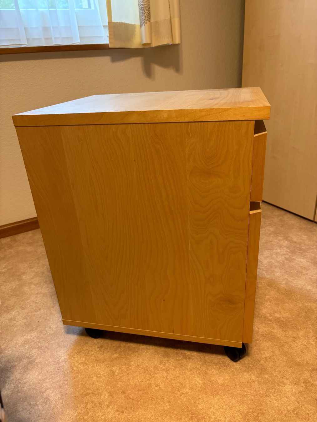 Ikea Korpus: Bürokorpus von IKEA mit Rollen – Gebraucht aus Richterswil von pet_dt2b 1