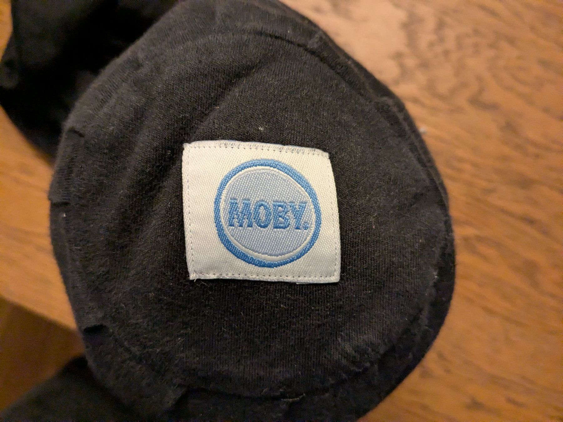 Moby Wrap Bauch- & Rückentragen: Moby Wrap Babytragetuch schwarz – Gebraucht aus Zürich von mad_m2f5 1