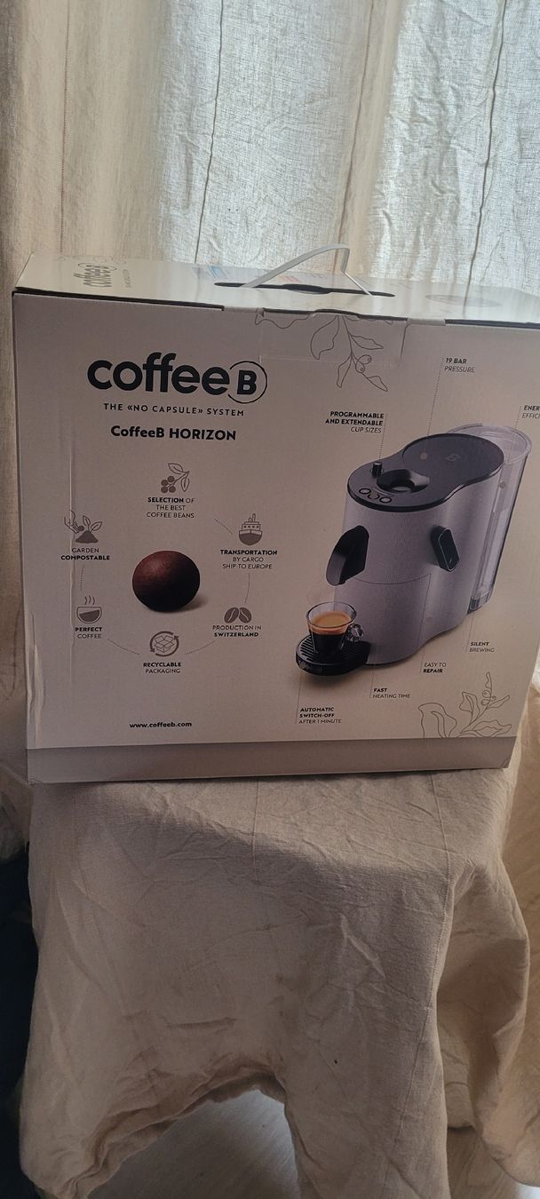 Coffee B Kaffeemaschinen & Espressomaschinen: Machine à café CoffeeB Horizon neuve et emballée + café – Neu und originalverpackt aus Vevey von lba_dd82
