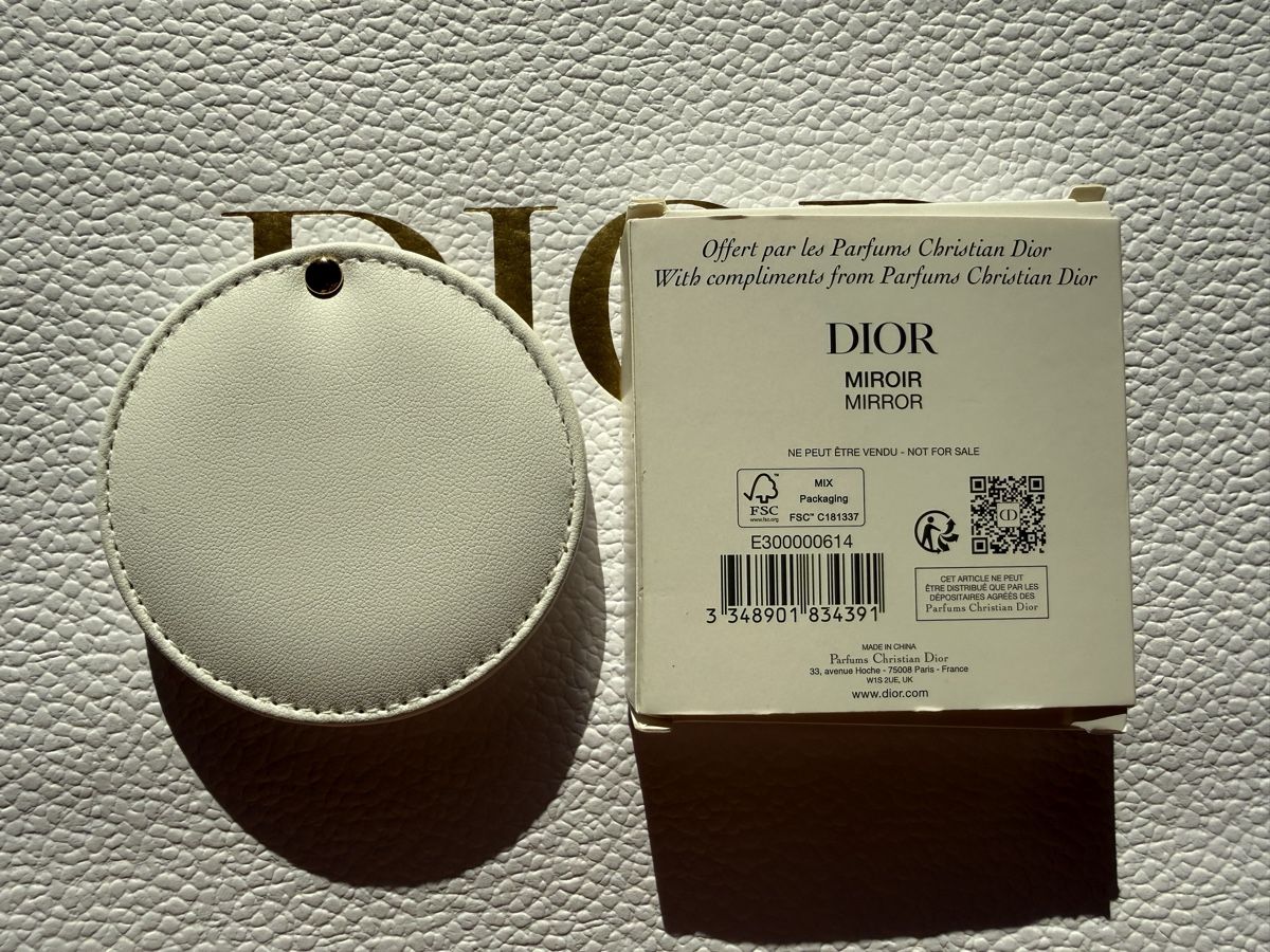 Miroirs: Dior J’adore pocket mirror – Neuf avec emballage d'origine à Luzern par sas_r89l 4