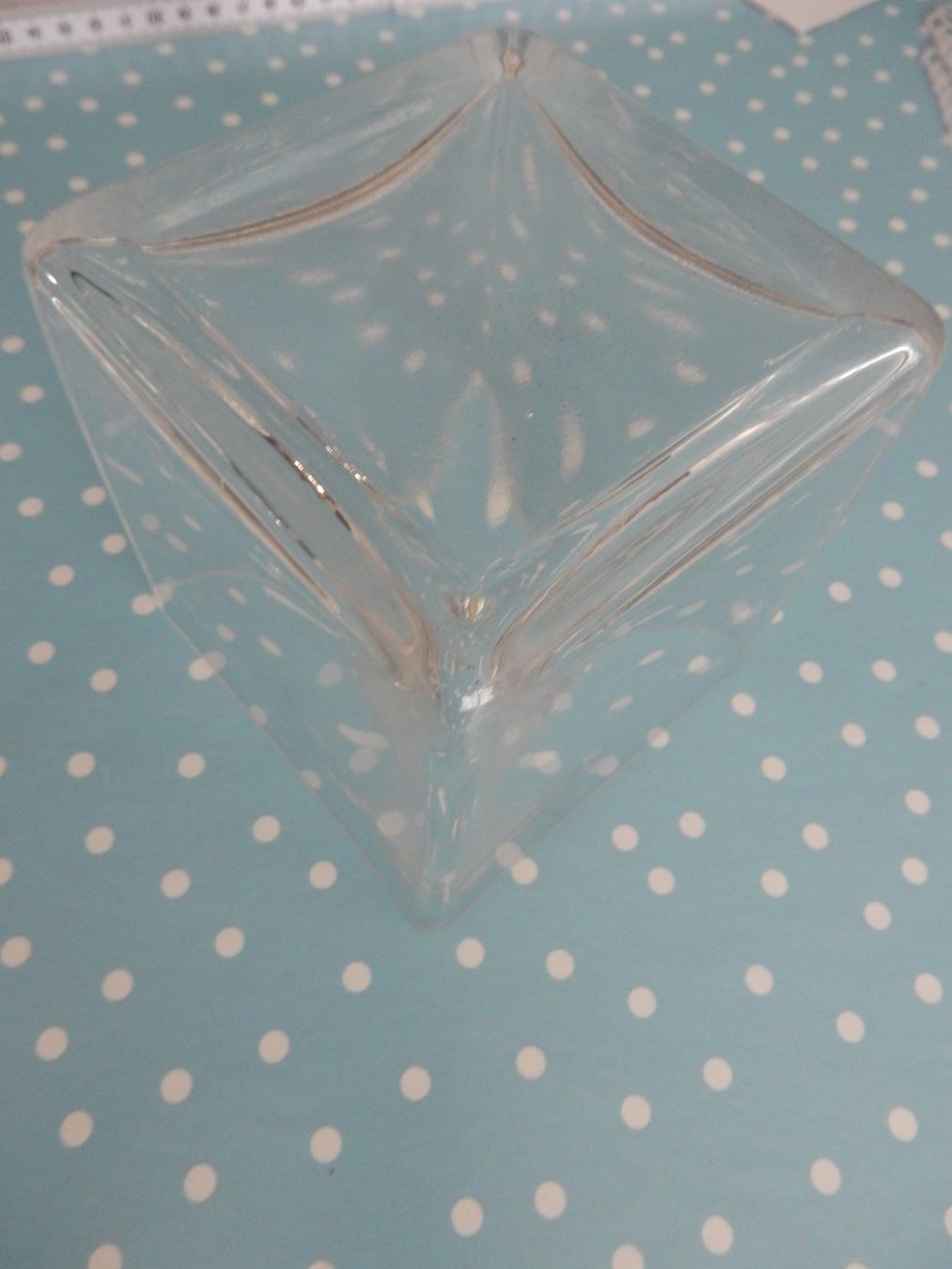 Ciotole: ältere Glas-Schale oder Vase quadratisch durchsichtiges Glas – Usato da Jona venduto da simongarden 7