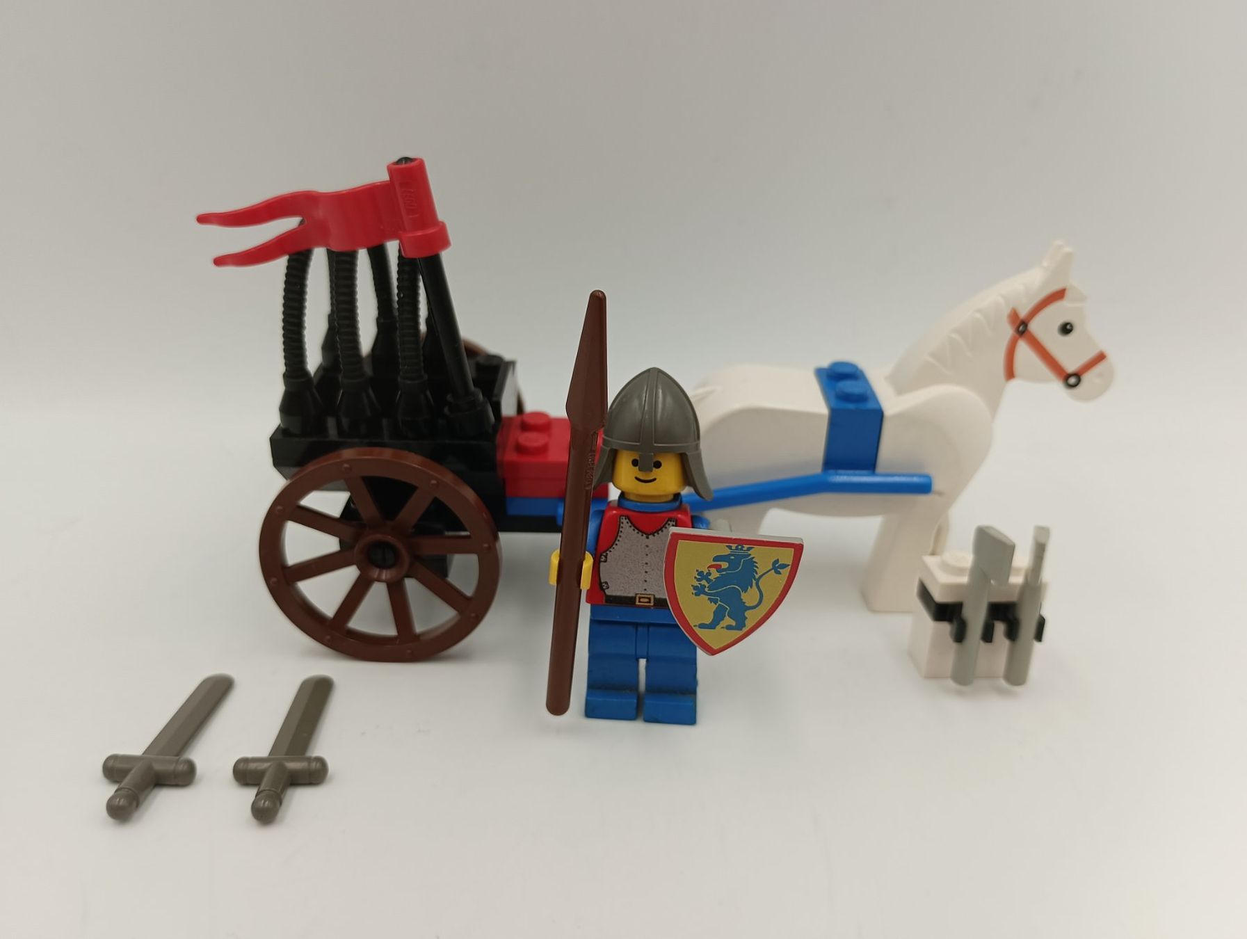 Lego Giocattoli: 6016 Knights' Arsenal – Usato da Bremgarten AG venduto da redstar69 1