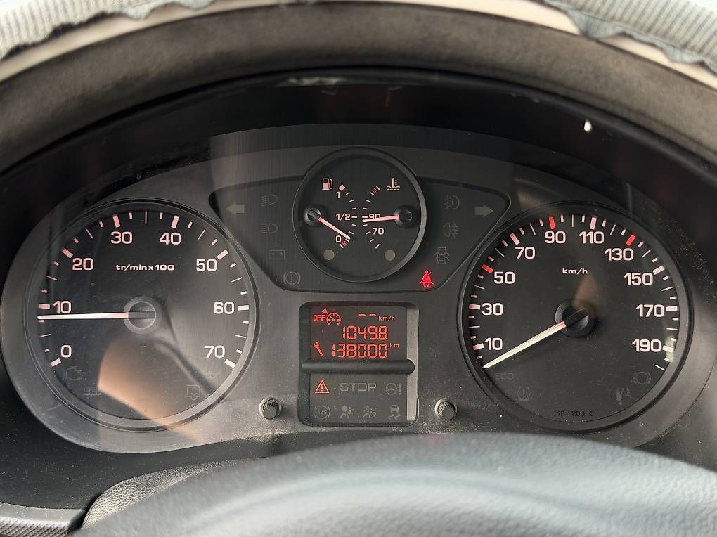 Veicoli commerciali: Peugeot Partner 1.6i (COLLAUDATO) – Usato da Agno venduto da jonnyautosagl 9