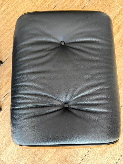 Eames Poltrone: Vitra Eames Lounge Chair & Ottomann (original) – Usato da Meilen venduto da lucy1230 1