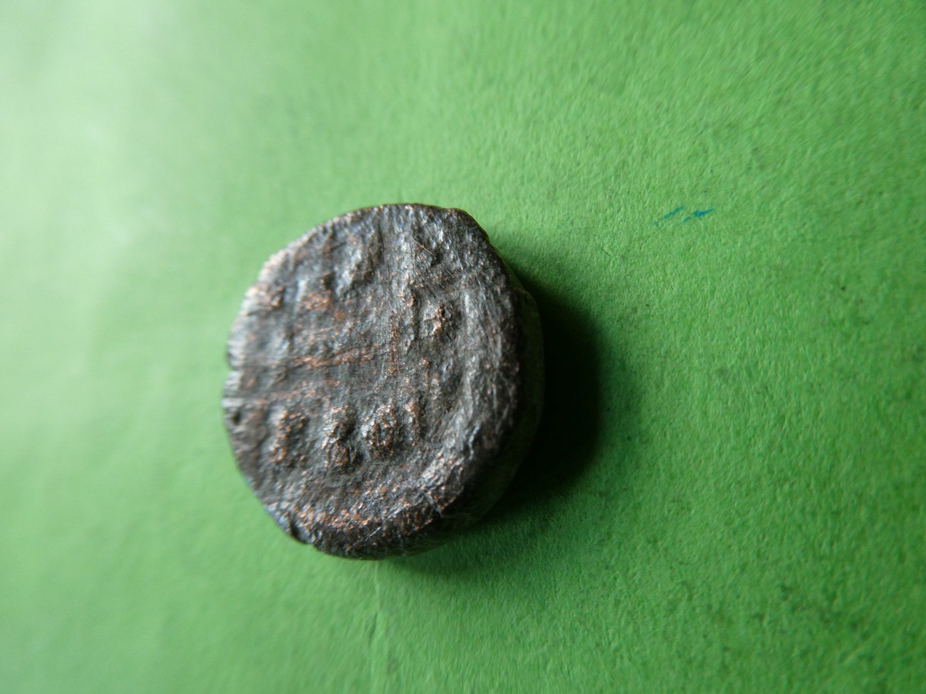 Tutti le monete: uralte Bronzemünze  16 mm     4.52  g – Usato da Hinterforst venduto da Rohusri 3
