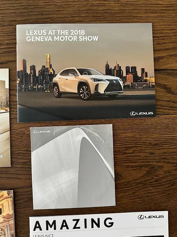 Documenti: Lexus is Prospekte Generation XE3 – Usato da Luzern venduto da tooltimeO 3