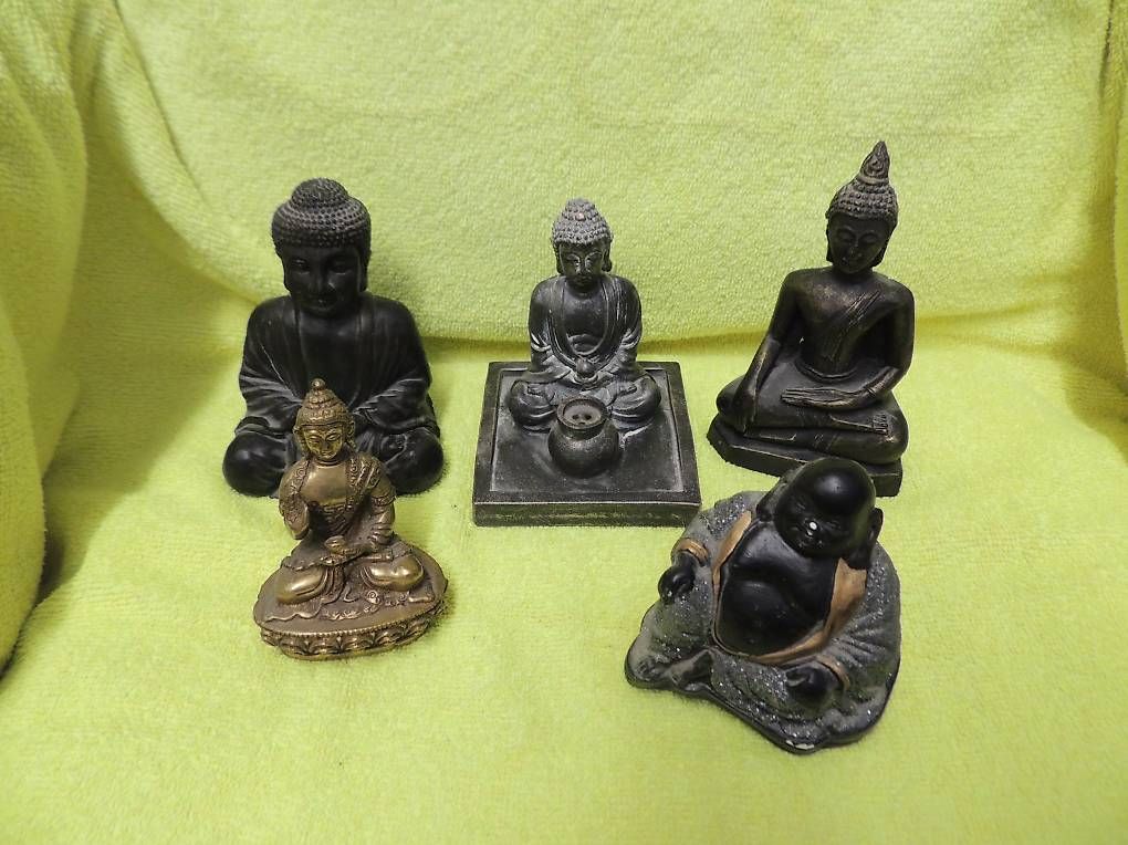 Statuette: Sammlung von 5 Buddha – Usato da Mollis venduto da Hg