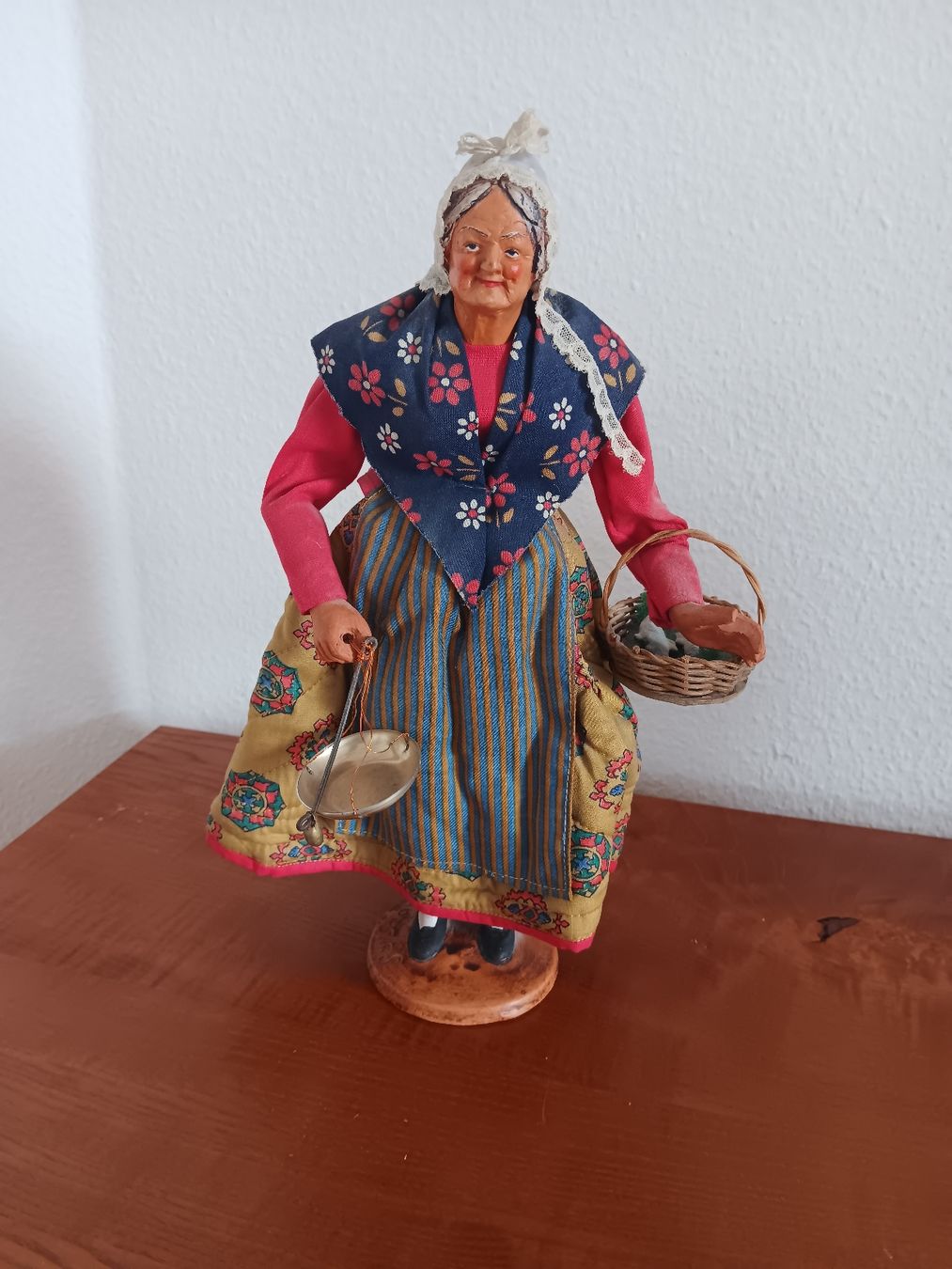 Statuette: Santon de Provence Jouglas – Usato da Lausanne venduto da Grabock