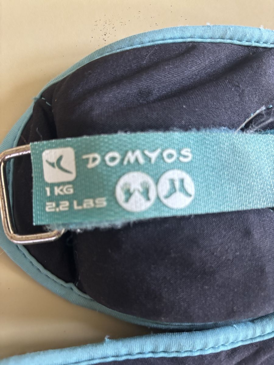 Decathlon Hometrainer: Domyos Weights 1kg  – Gebraucht aus Morges von Brunocunha05 1
