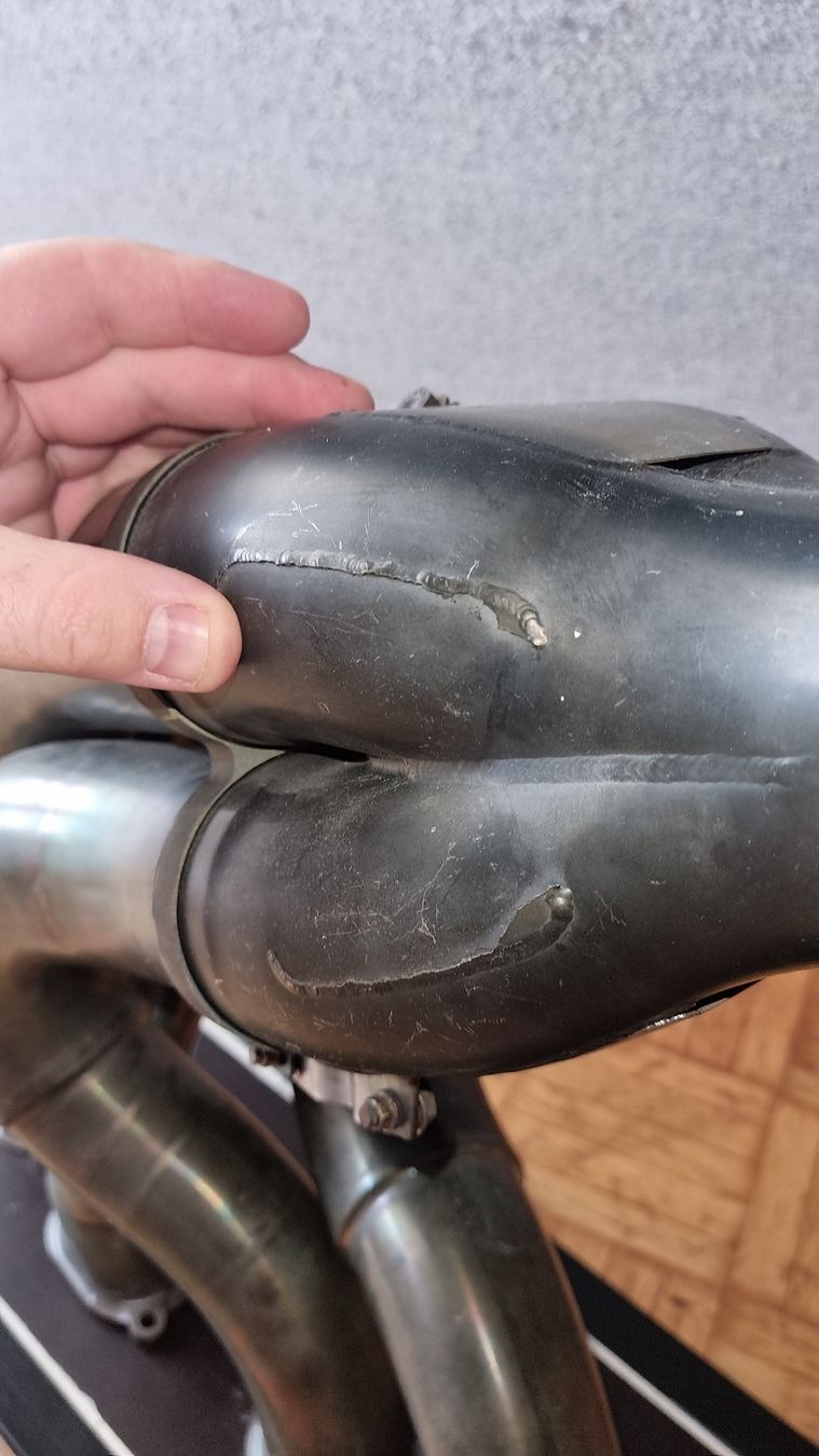 Échappements: F1 Teil Auspuffkrümer – D'occasion à Matzingen par Art_Snowball.CH 2