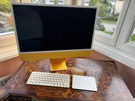 iMac 24'' 12/23 M3 250 GB Gold