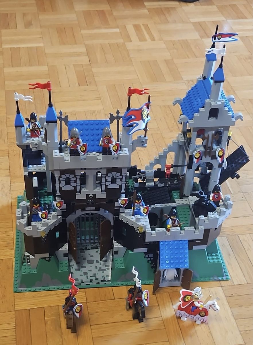 Lego Kit di costruzioni: Lego 6090 Royal Knight's Castle – Usato da confignon venduto da chachou79