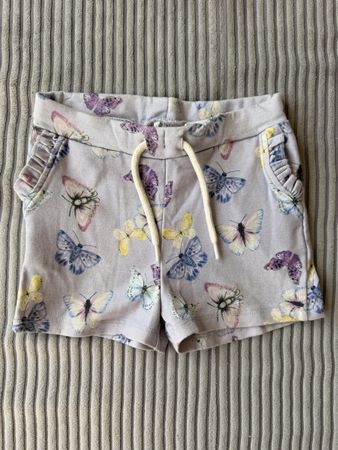 Name it! Shorts mit Schmetterlingen, Gr. 86, Top Zustand!
