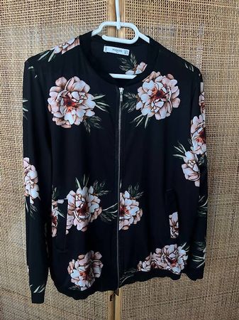floraler Blouson