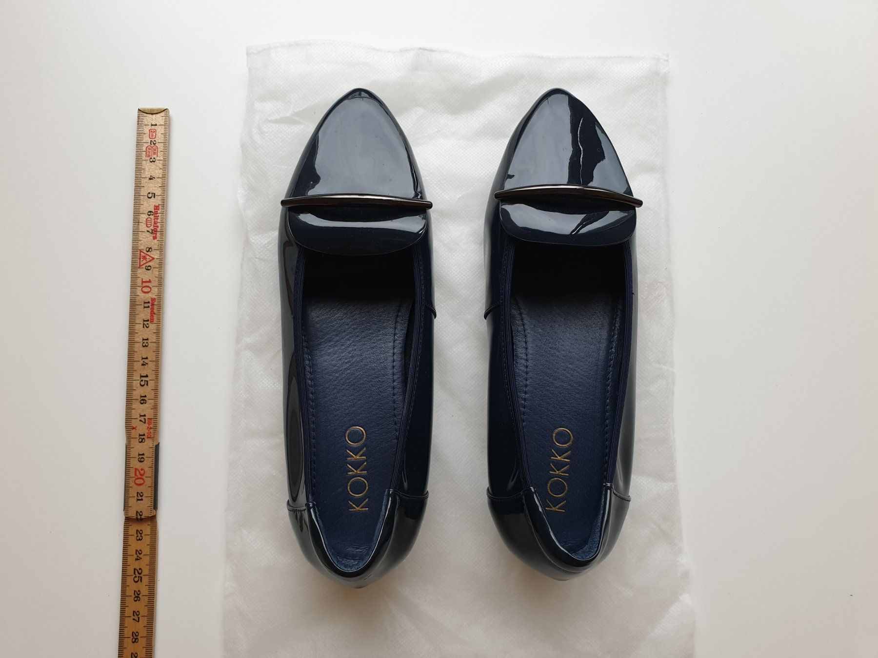 Scarpe da donna: Schuhe aus glänzendem Leder – Usato da Effretikon venduto da Walwolke