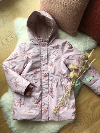 Süsser Mädchen Wintermantel Gr. 134 *NEU*