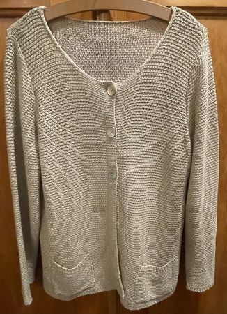 Strickjacke, beige mit Glitzer, Grösse 40/42 ✨