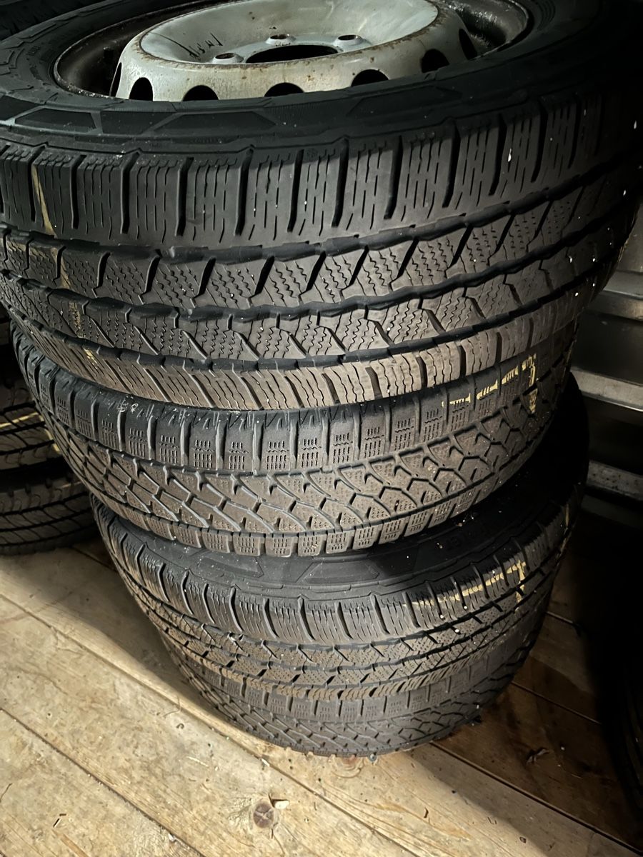 Renault Pneumatici & Ruote complete: Renault Master III Winterrad – Usato da Kräiligen venduto da tisala 1
