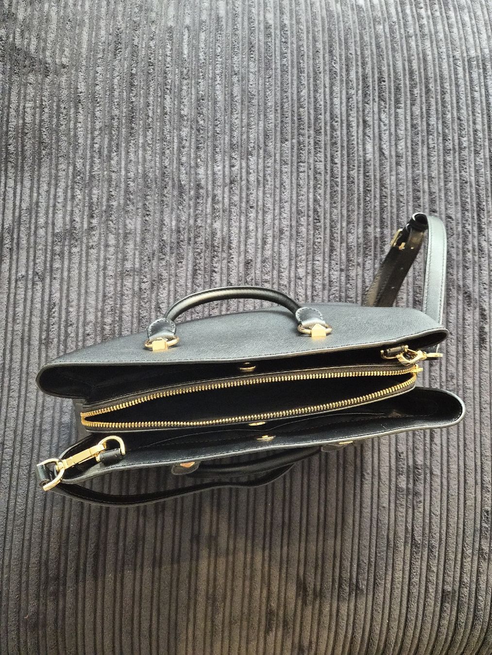 Michael Kors Borse da donna: Michael Kors Crossbody Handtasche – Nuovo (secondo la descrizione) da Volketswil venduto da SecondHanderia 2
