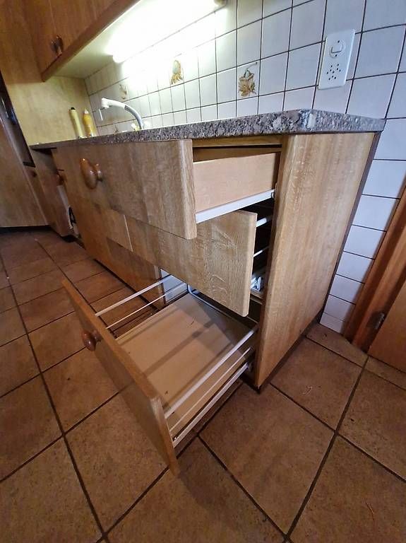 Komplettküchen: Küche – Gebraucht aus Nennigkofen von Adischl 4