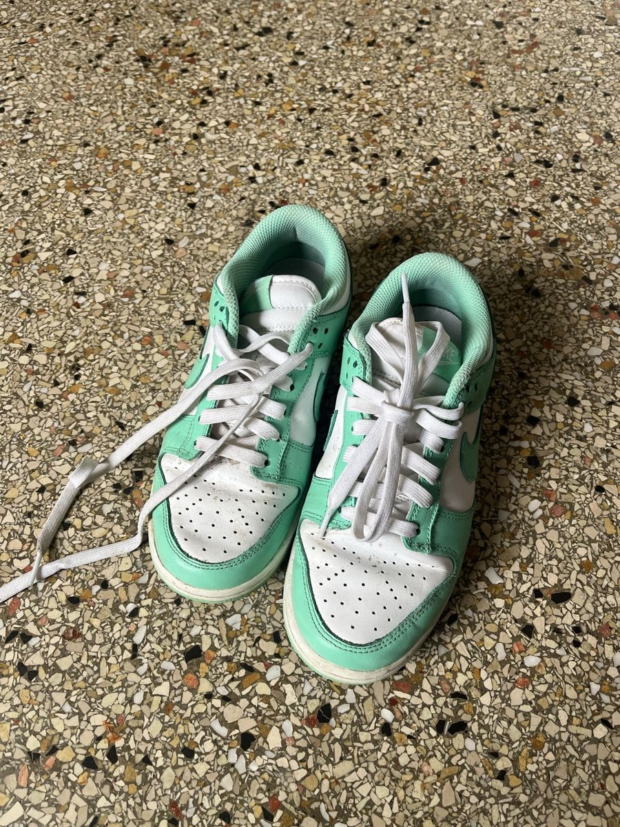Nike Scarpe da donna: nike dunk low (Green Glow) – Usato da Zürich venduto da cat_rsn7 1