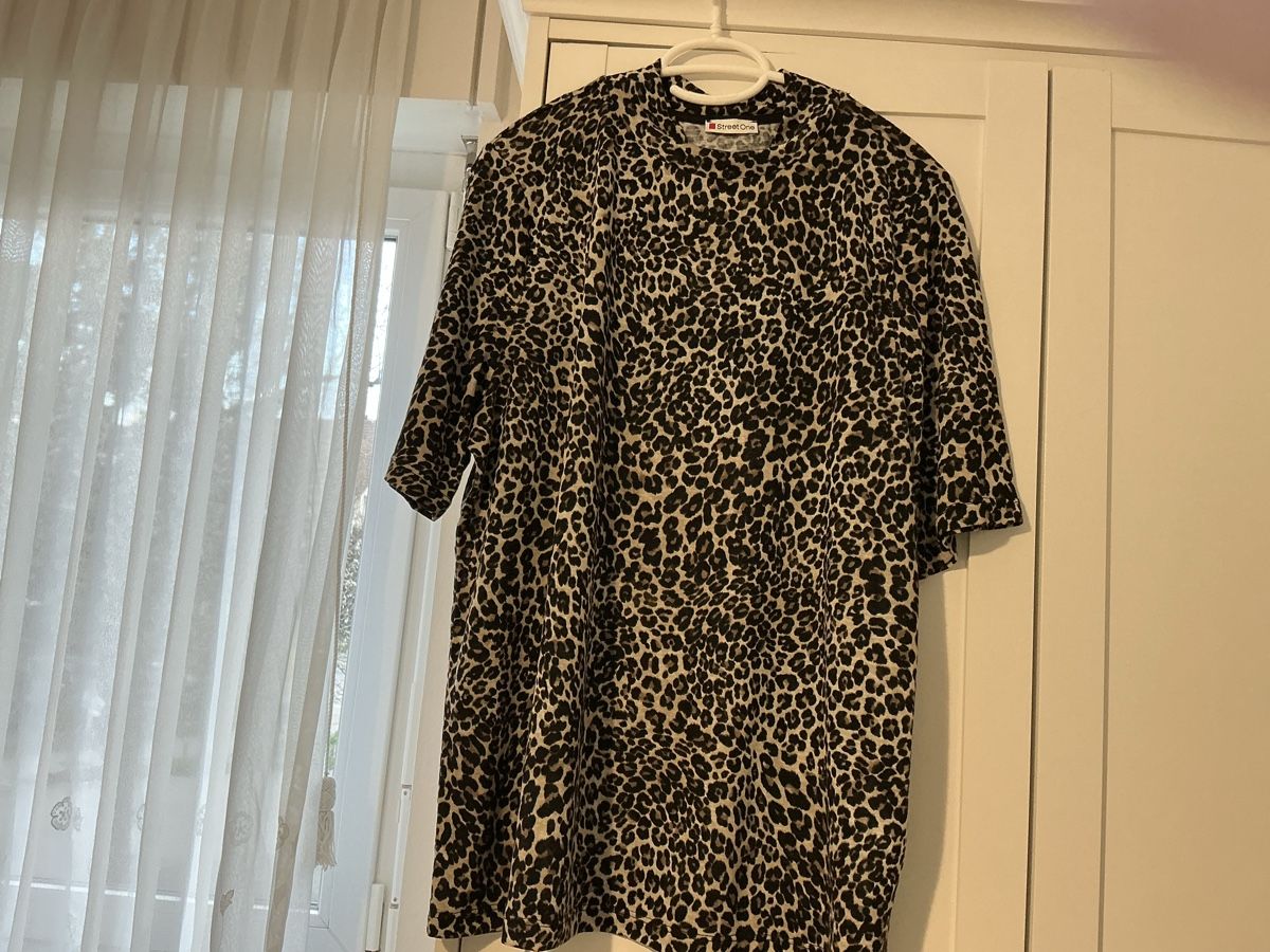 T-shirt: 3 Frühlings- Damen Shirts / Gr. 44 – Usato da Wallisellen venduto da Arvenstube 1