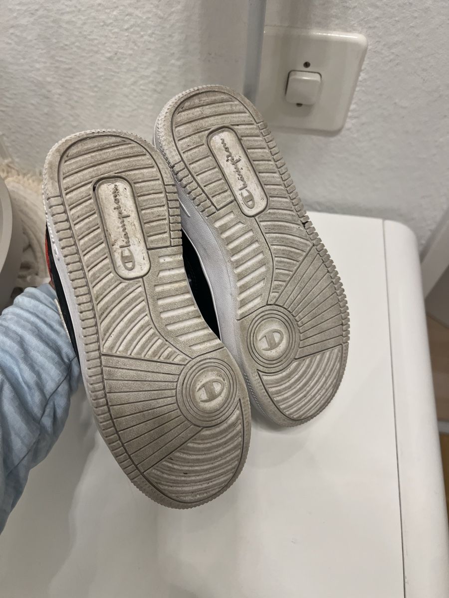 Champion Scarpe per ragazzi: CHAMPION TURNSCHUHE NEUWERTIG GR 33 – Usato da Basel venduto da theo-g77 4