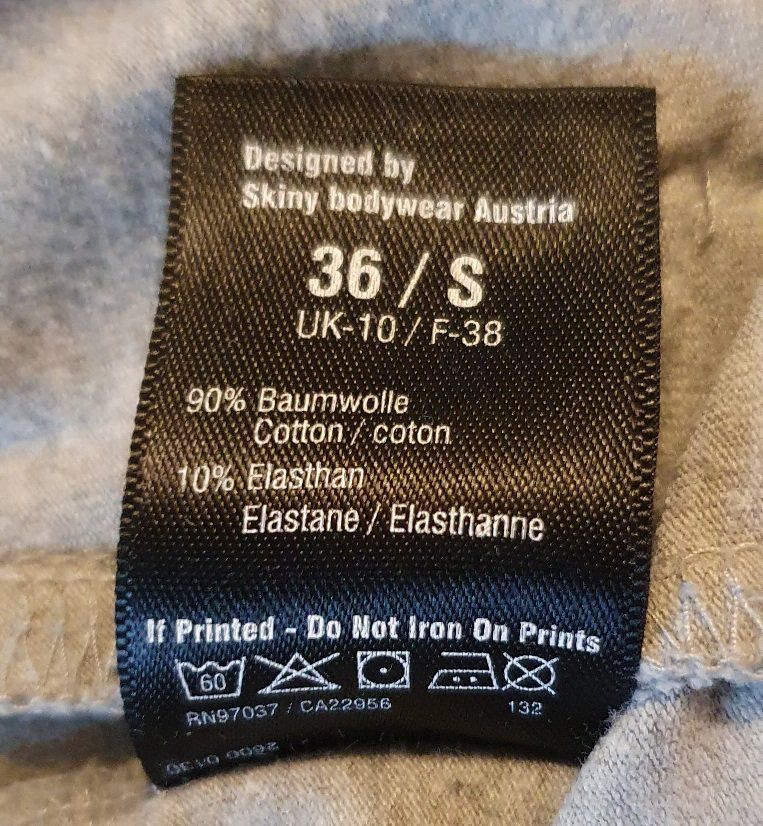 Maglioni & Felpe: Reissverschluss-Kapuzenpullover aus Baumwolle – Nuovo (secondo la descrizione) da Unterentfelden venduto da LookoutMt 7