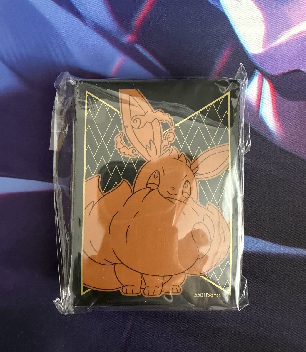 Pokémon Carte collezionabili: Pokemon: Prismatic Evolutions Booster Bundle & Sleeves Dazu – Nuovo e nell'imballaggio originale da Berg TG venduto da Jasin_97 2