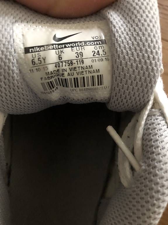 Nike Scarpe da donna: Nike Air Command Gr 39 – Usato da Effretikon venduto da mausi212 4