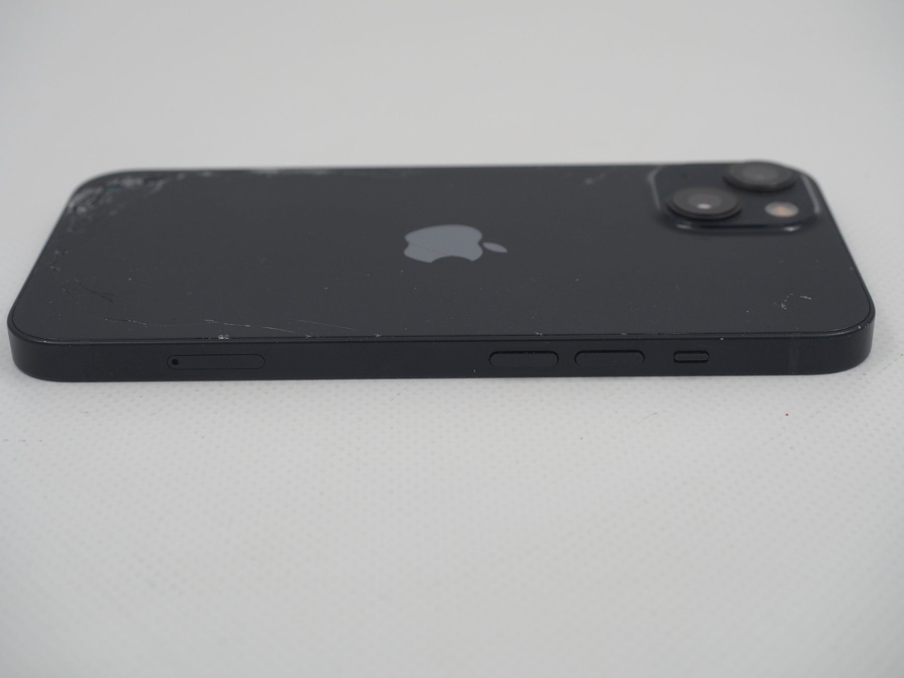 Apple Telefoni cellulari / Smartphones: APPLE iPhone 13 iCloud gesperrt (26060733) – Difettoso da Zürich venduto da fundsachenverkauf 4