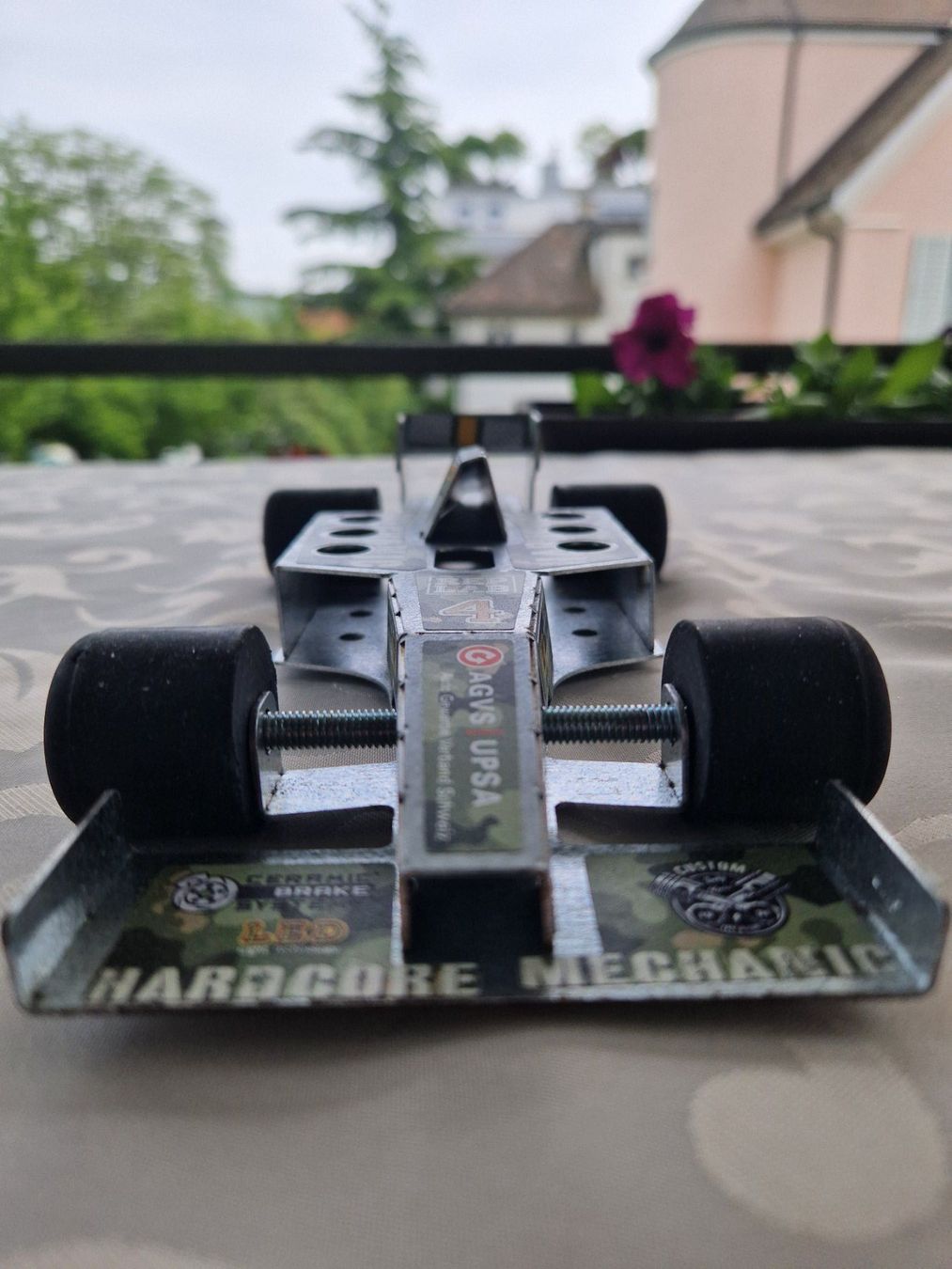 Altro in Scrittura & Disegno: Vintage Metall Stiftehalter, Formel 1 – Usato da Zürich venduto da lehmcardo