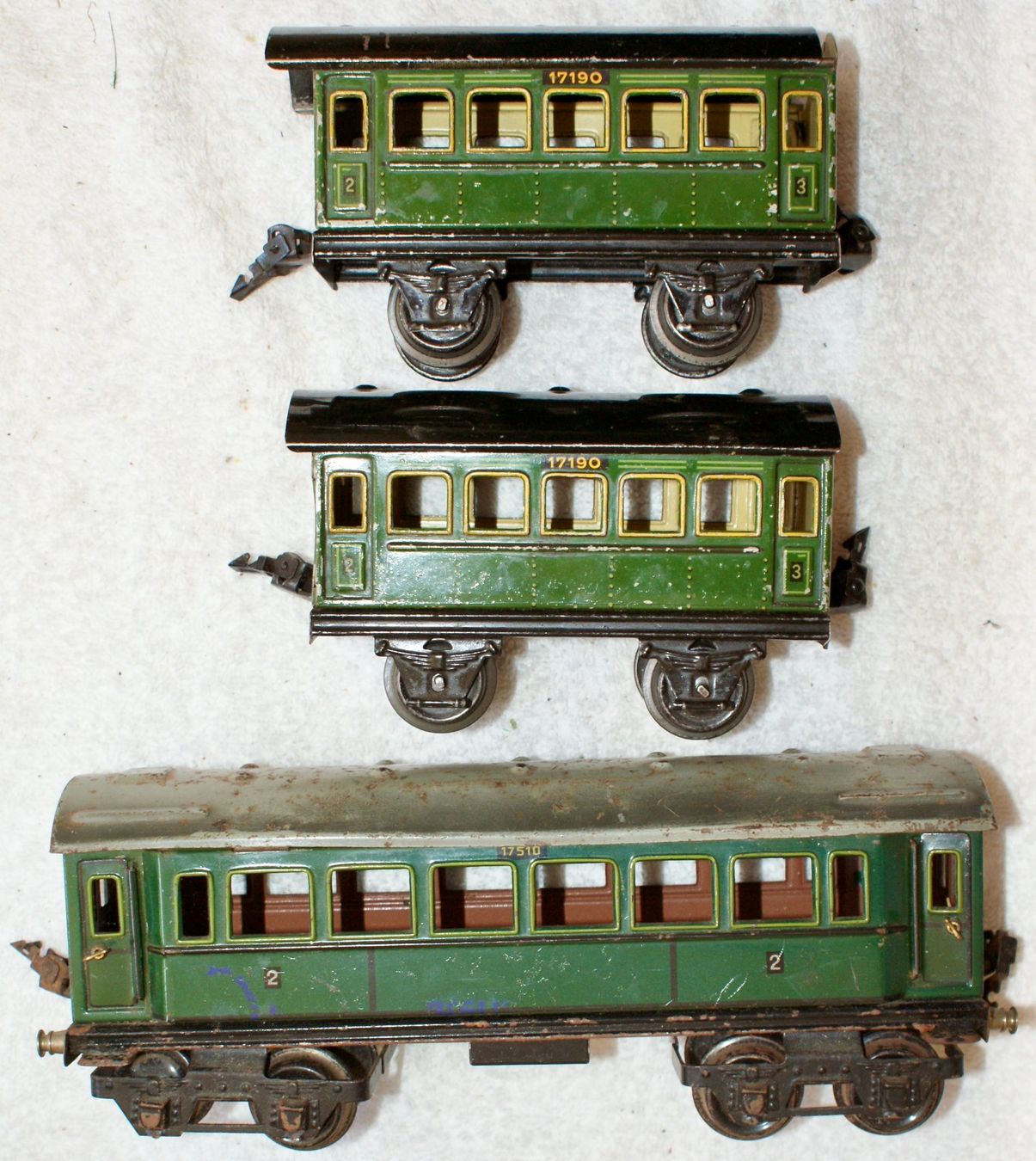 Märklin Modellini di ferrovie: 3 wagons voyageurs Marklin,  échelle 0 – Usato da Morrens VD venduto da alain50 1