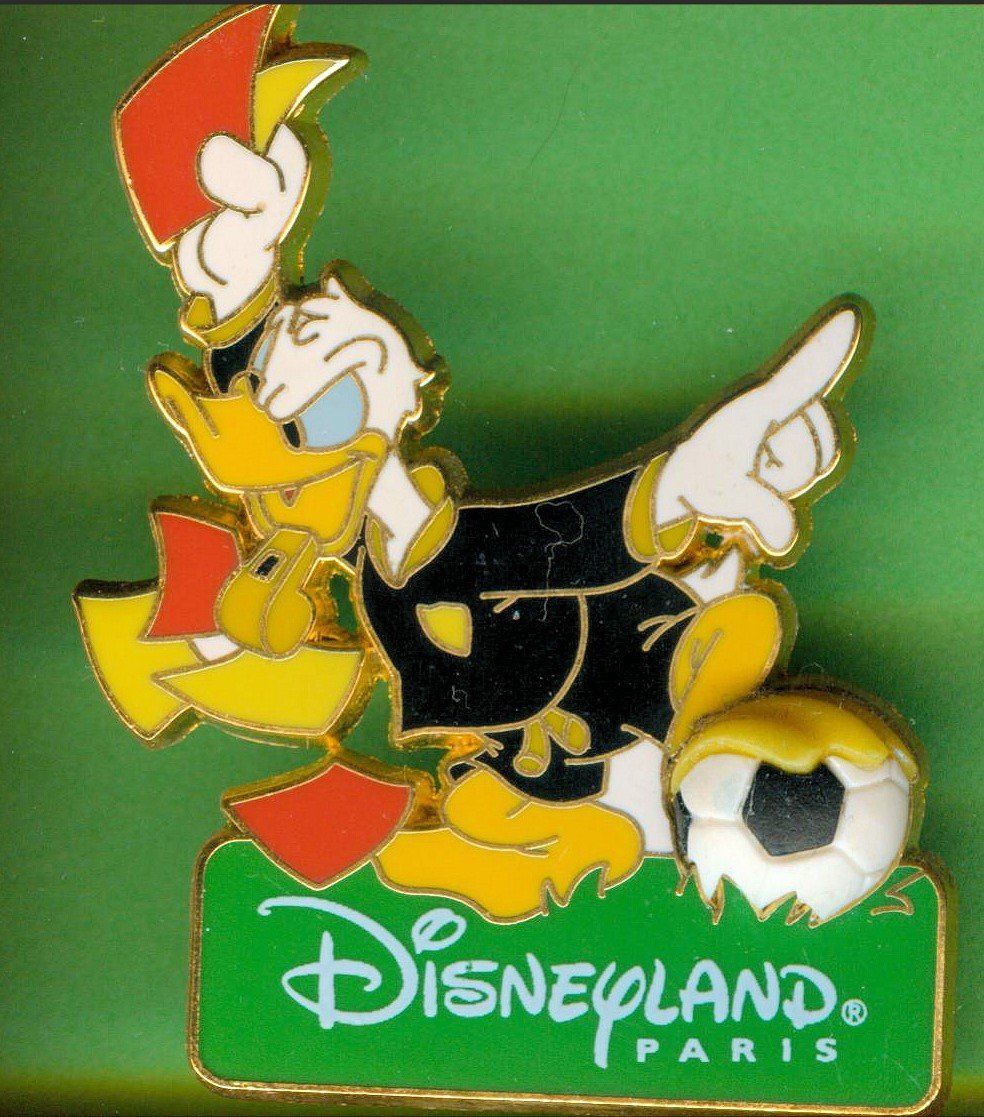 Disney Placchette & Badge: Disney   DONALD  Schiedsrichter – Usato da Winterthur venduto da Sammleroase