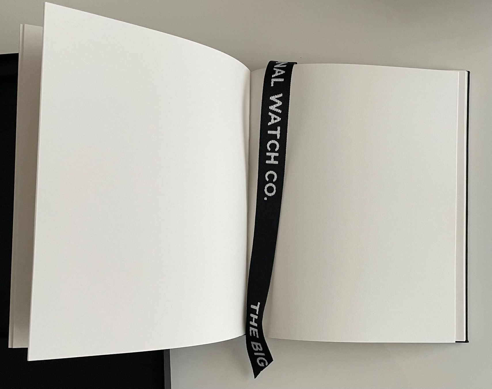 Libri: IWC Notebook The Big Pilot – Nuovo e nell'imballaggio originale da Benken ZH venduto da Teessino 1