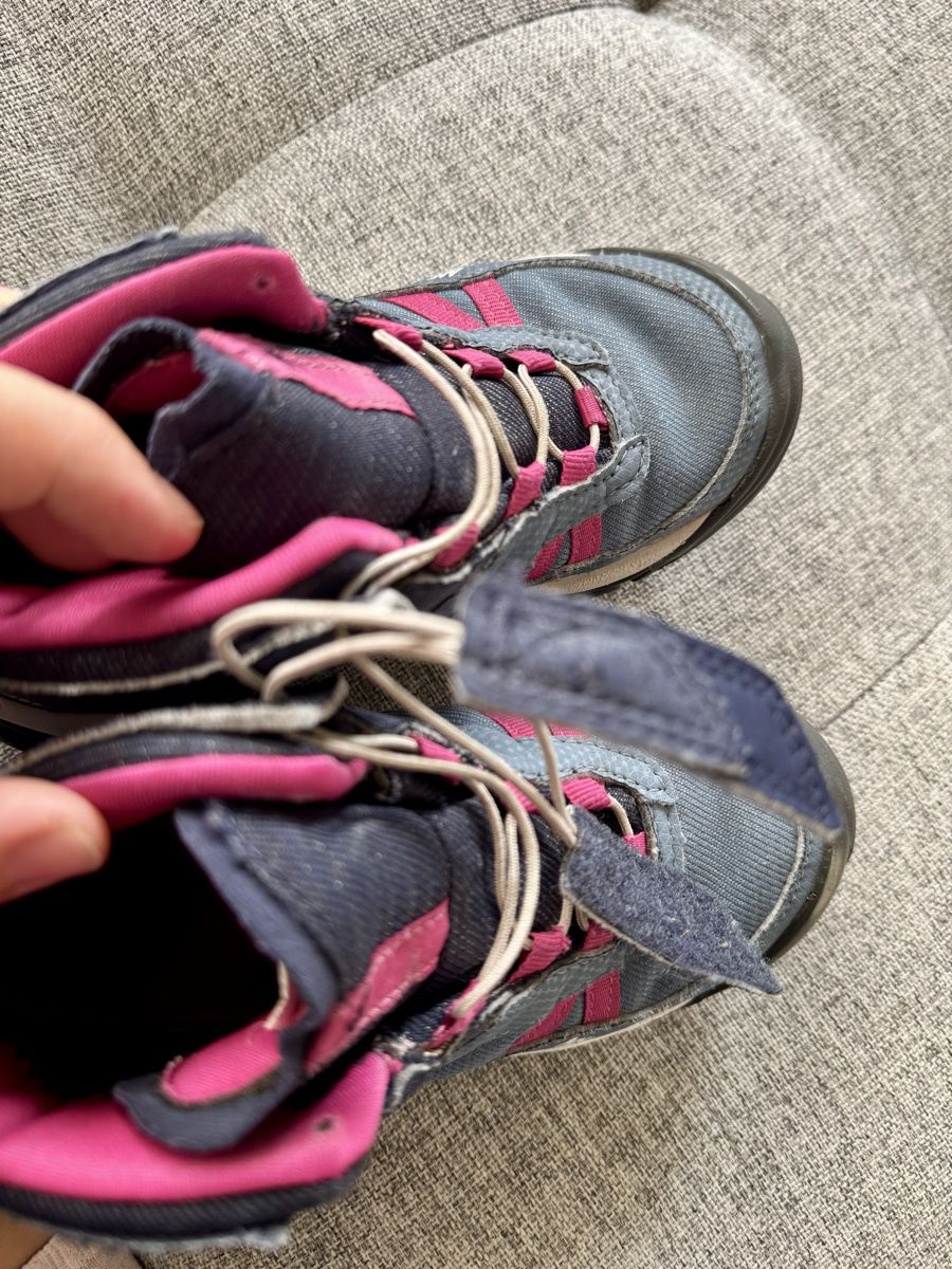 Decathlon Chaussures garçon: Wanderschuhe gr 29 Decathlon  – D'occasion à Dierikon par FraeuleinMaus17 4