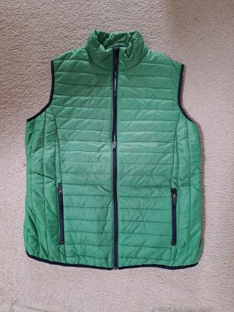 schönes, grünes Gilet Gr. 38