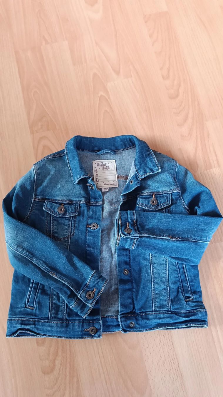 Vertbaudet Jacken & Mäntel: Kinder Jeans Jacke / Gr 104/ Mädchen/ Frühling – Gebraucht aus Flims Dorf von ali_8n8q 1