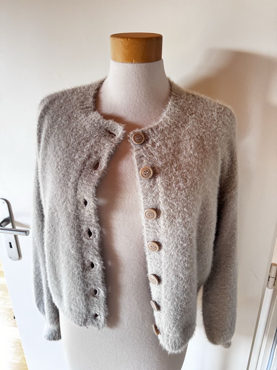 Vestes: Strickjacke / Grösse S – D'occasion à Hünibach par s.leptir 1